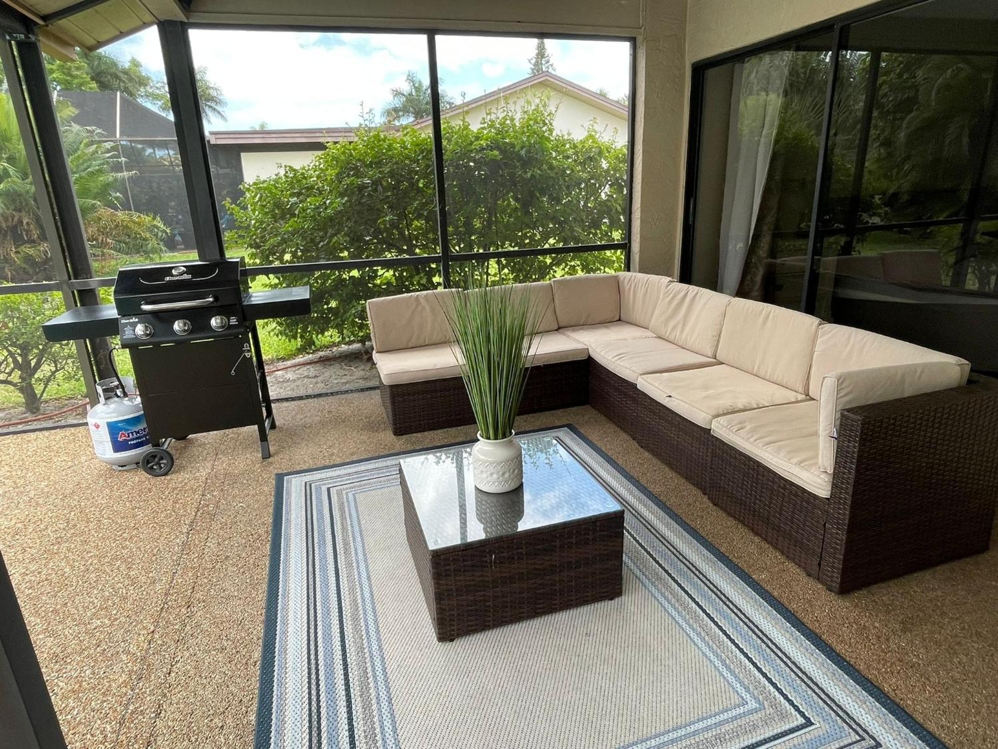 Pool Home With A New Sparkling Pool, Close To Beach, Lovely Lake View Нейплс Экстерьер фото